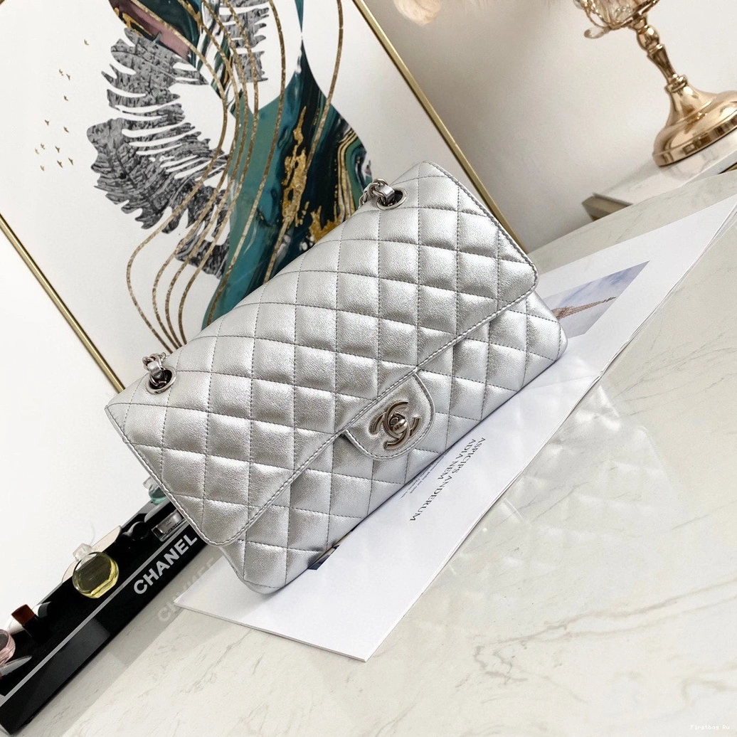 First Bag Ru CHANEL FLAP BAG 0811